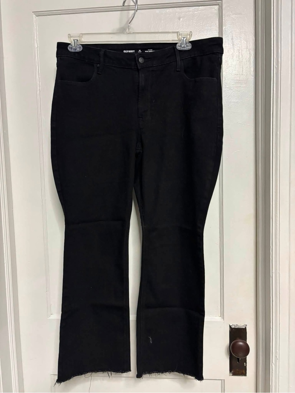 Old Navy Black Women's boot-cut Jeans